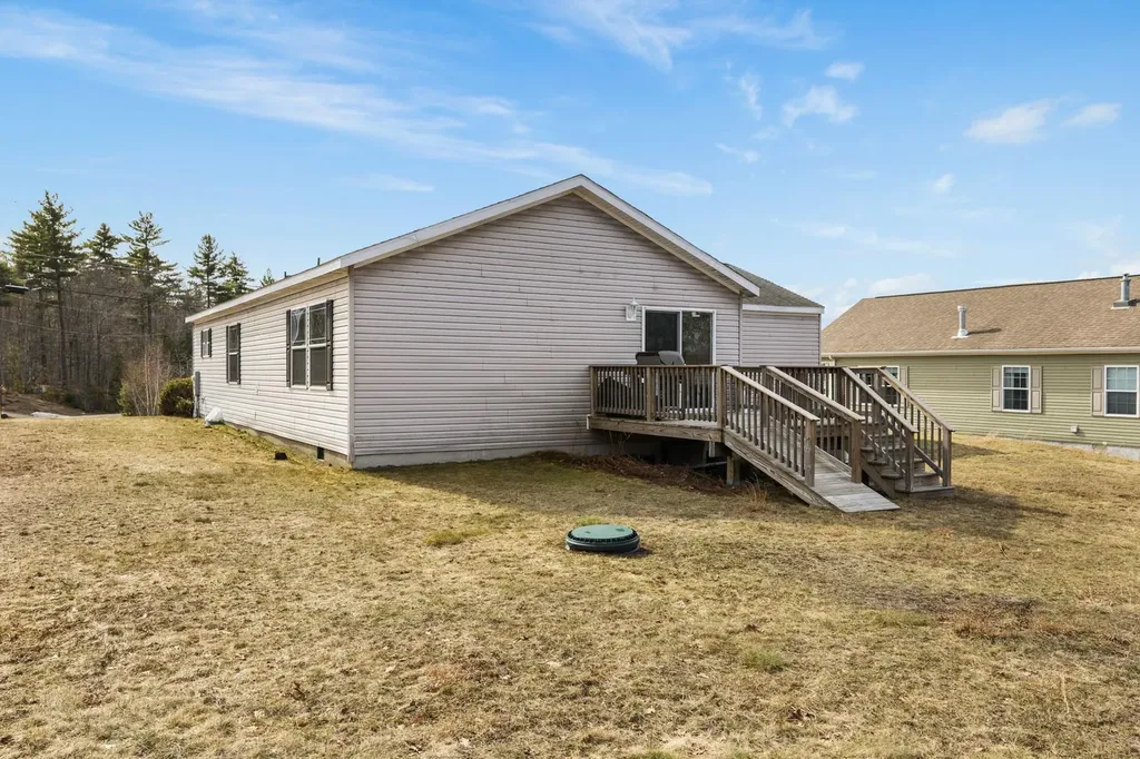 38 Tarah Way Fremont NH 03044