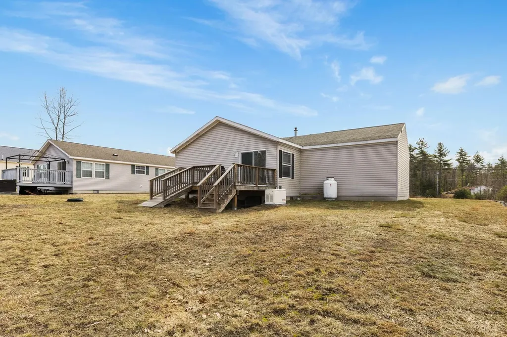 38 Tarah Way Fremont NH 03044