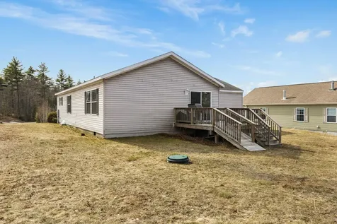 38 Tarah Way Fremont NH 03044