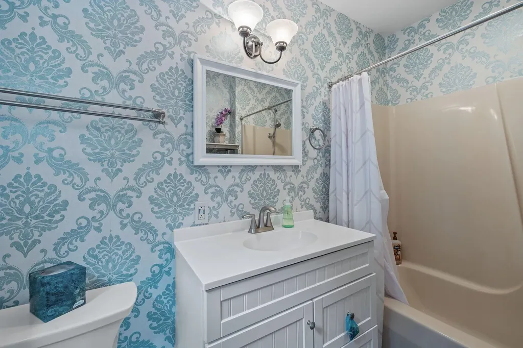 120 Locarno Street Moultonborough NH 03254