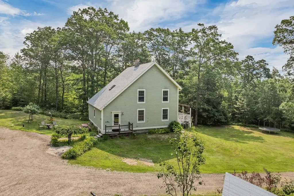 323 Governor Wentworth Highway Tuftonboro NH 03853
