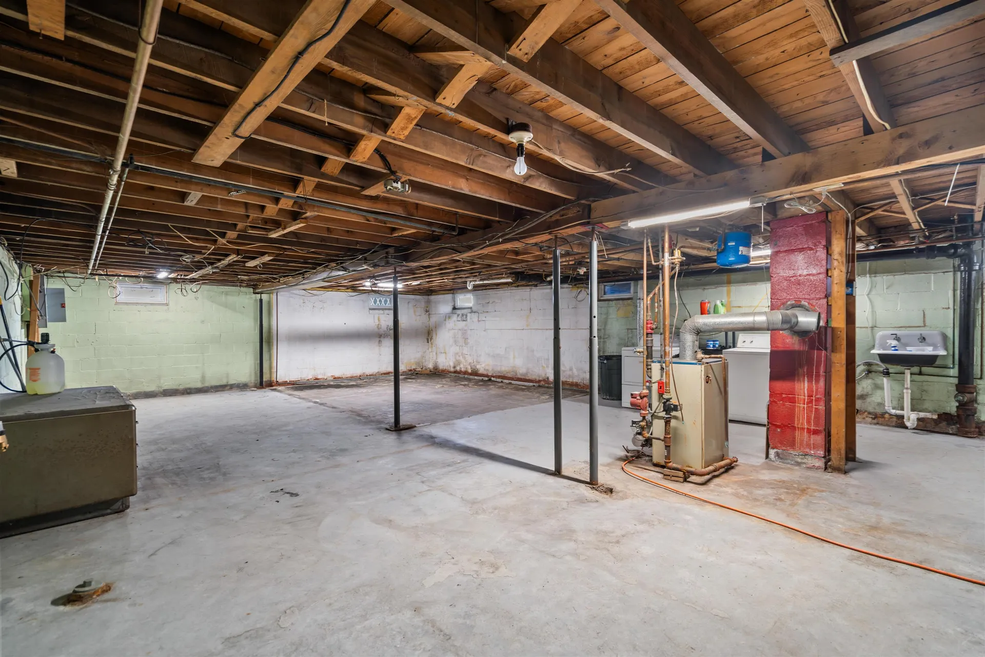 204 S Taylor Street Manchester NH 03103