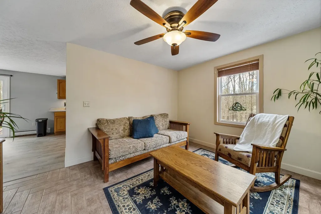 80 Horizon Lane Candia NH 03034