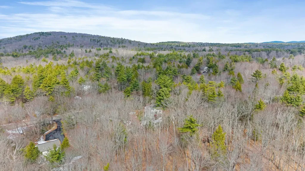 80 Horizon Lane Candia NH 03034