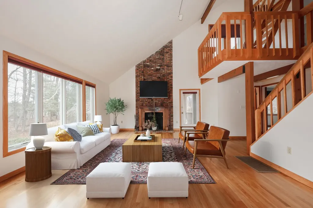 98 Dow Road Hollis NH 03049