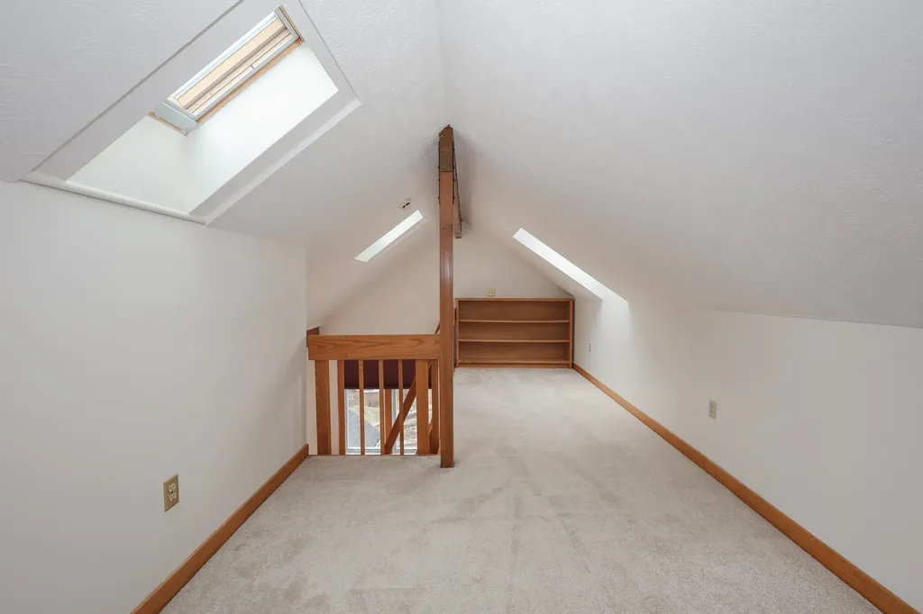 98 Dow Road Hollis NH 03049
