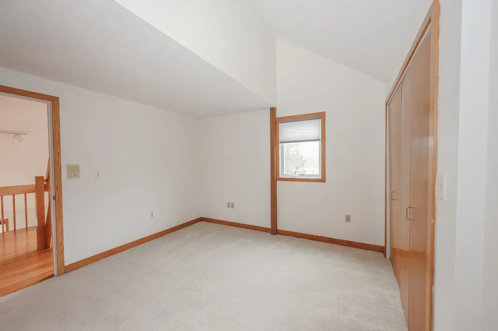 98 Dow Road Hollis NH 03049