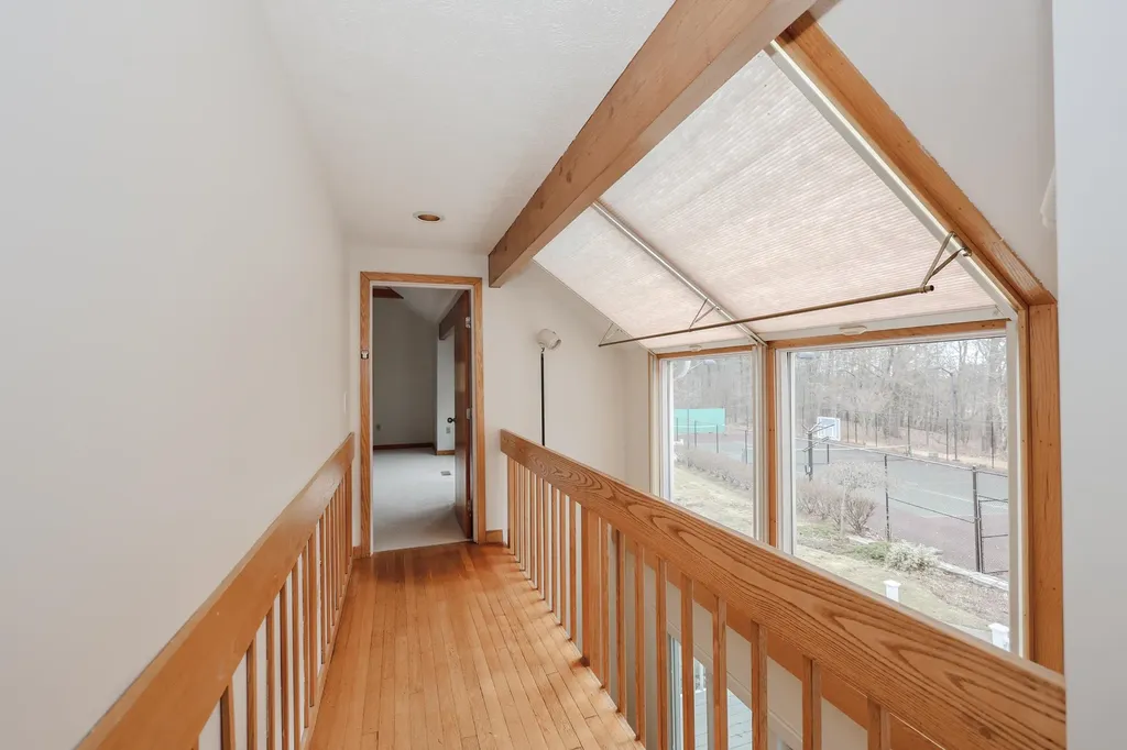 98 Dow Road Hollis NH 03049