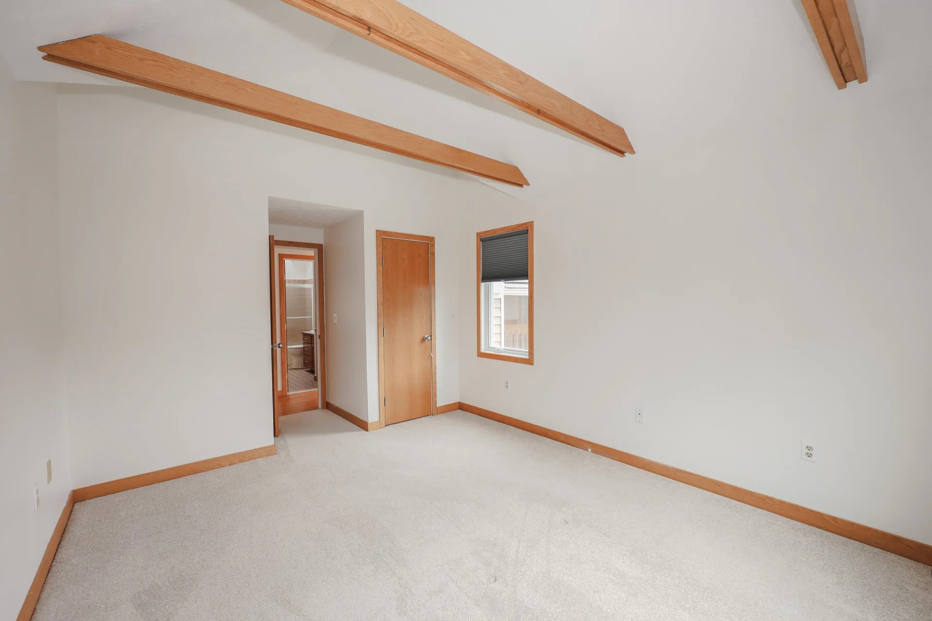 98 Dow Road Hollis NH 03049