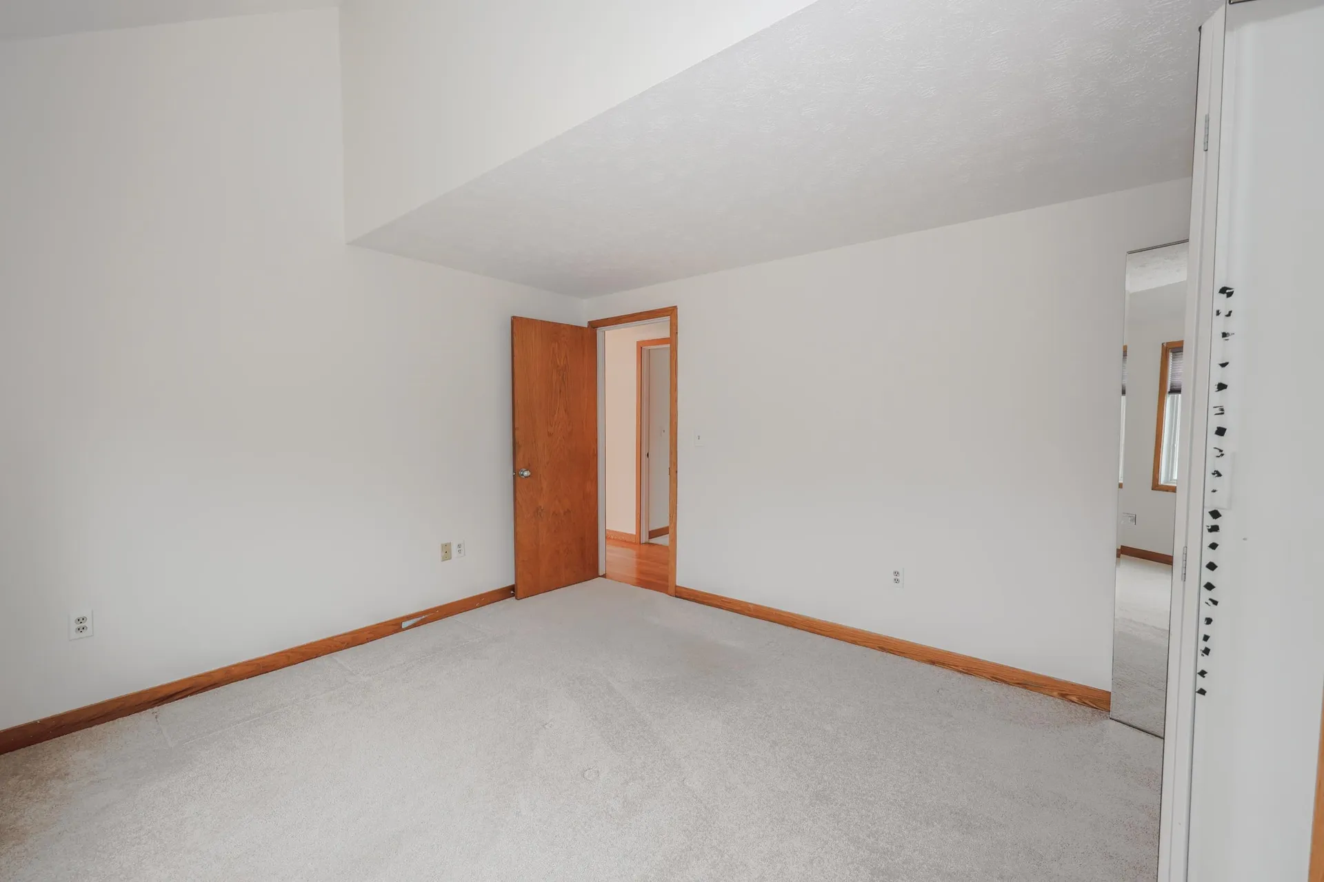 98 Dow Road Hollis NH 03049