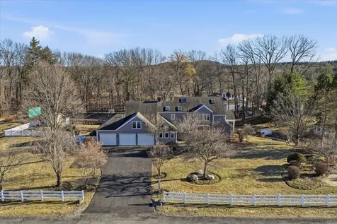 98 Dow Road Hollis NH 03049