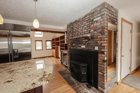 98 Dow Road Hollis NH 03049