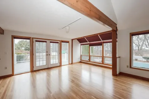98 Dow Road Hollis NH 03049