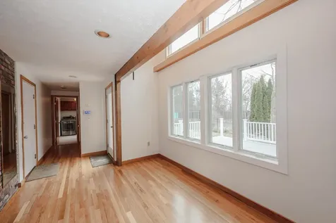 98 Dow Road Hollis NH 03049