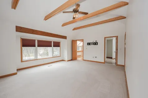 98 Dow Road Hollis NH 03049