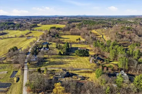 98 Dow Road Hollis NH 03049