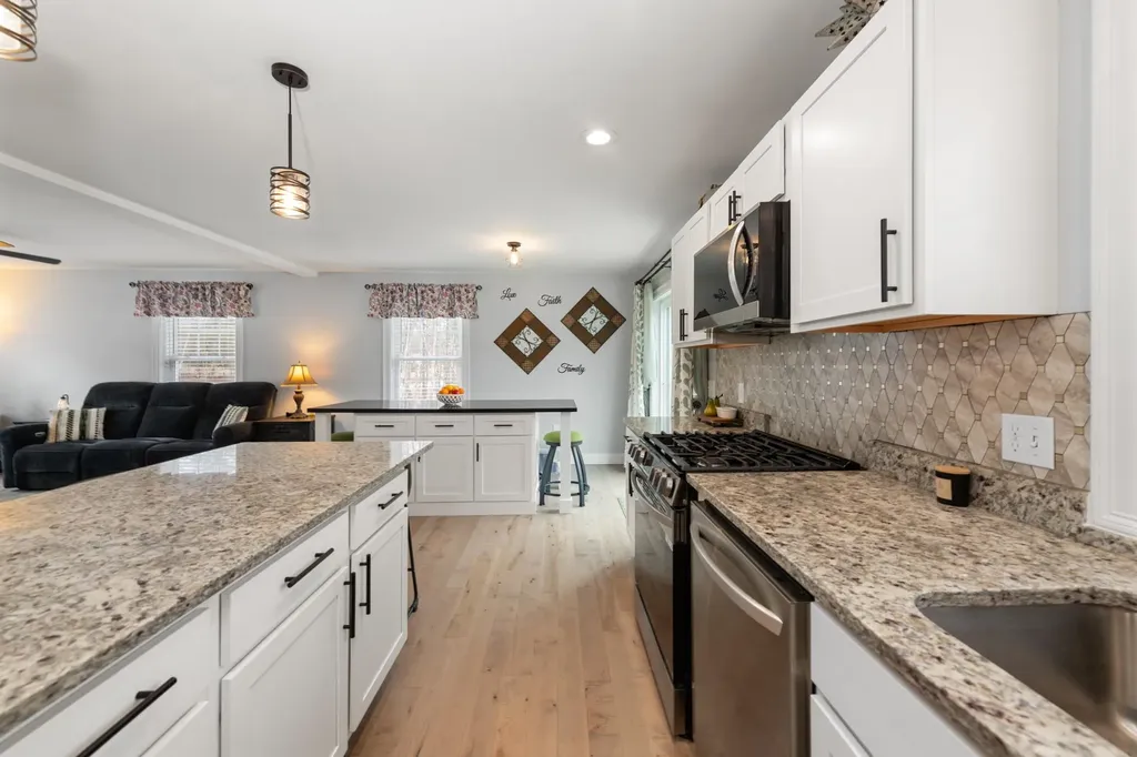 61B Suncook Valley Road Barnstead NH 03218