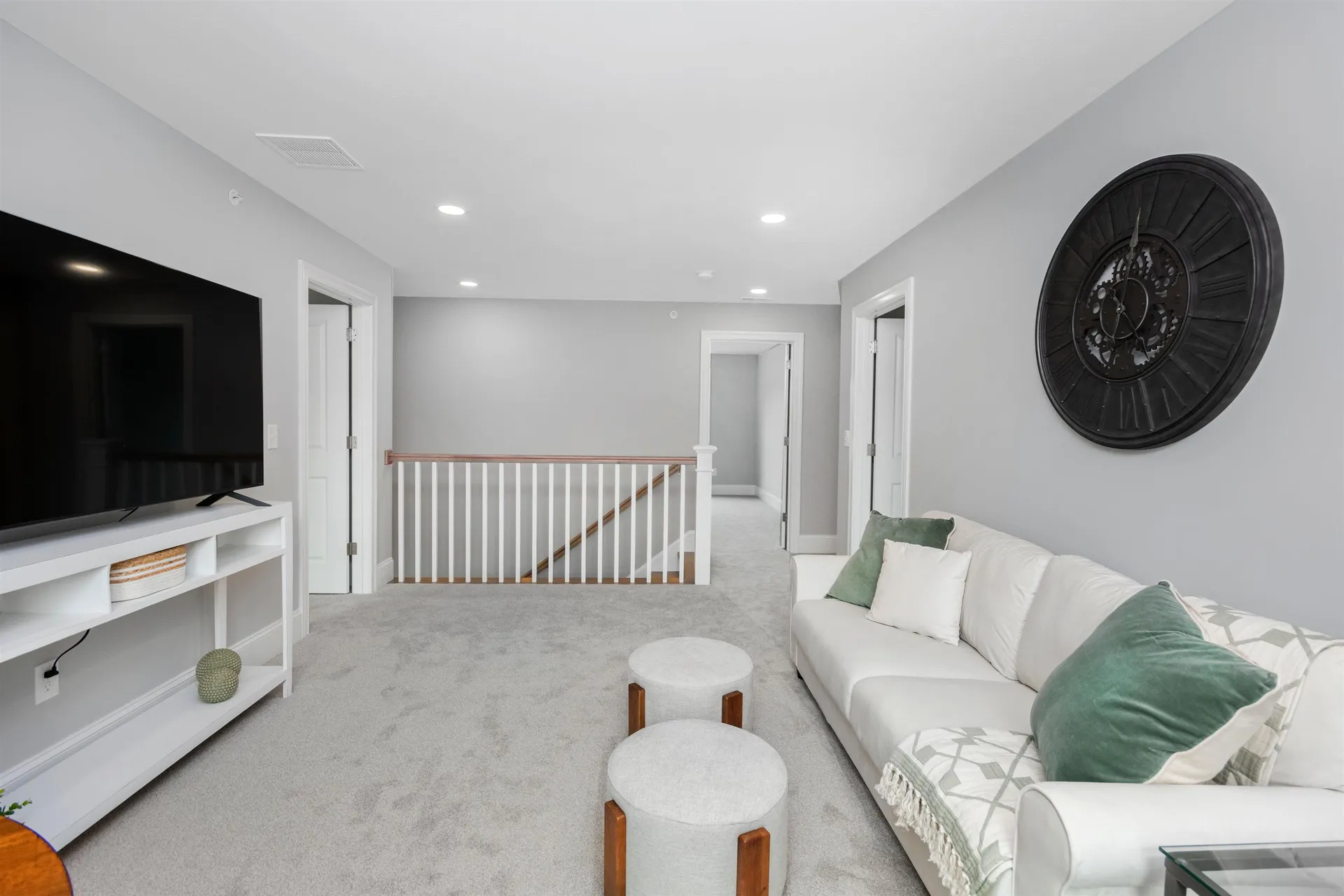 2 Barrington Way Amherst NH 03055