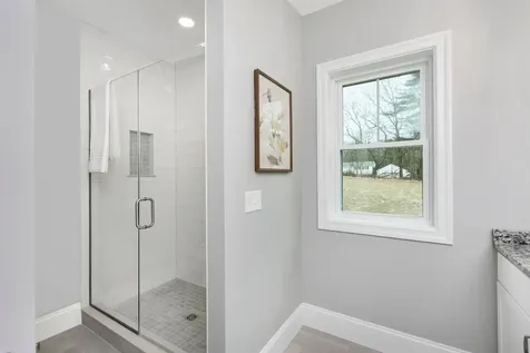 2 Barrington Way Amherst NH 03055