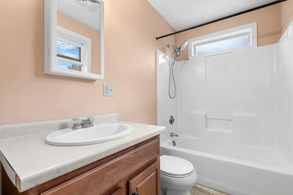 108 W Shore Avenue Manchester NH 03109