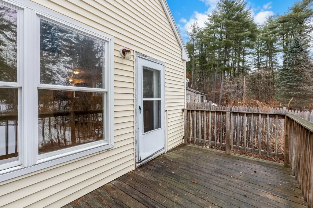 108 W Shore Avenue Manchester NH 03109