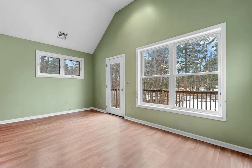 108 W Shore Avenue Manchester NH 03109