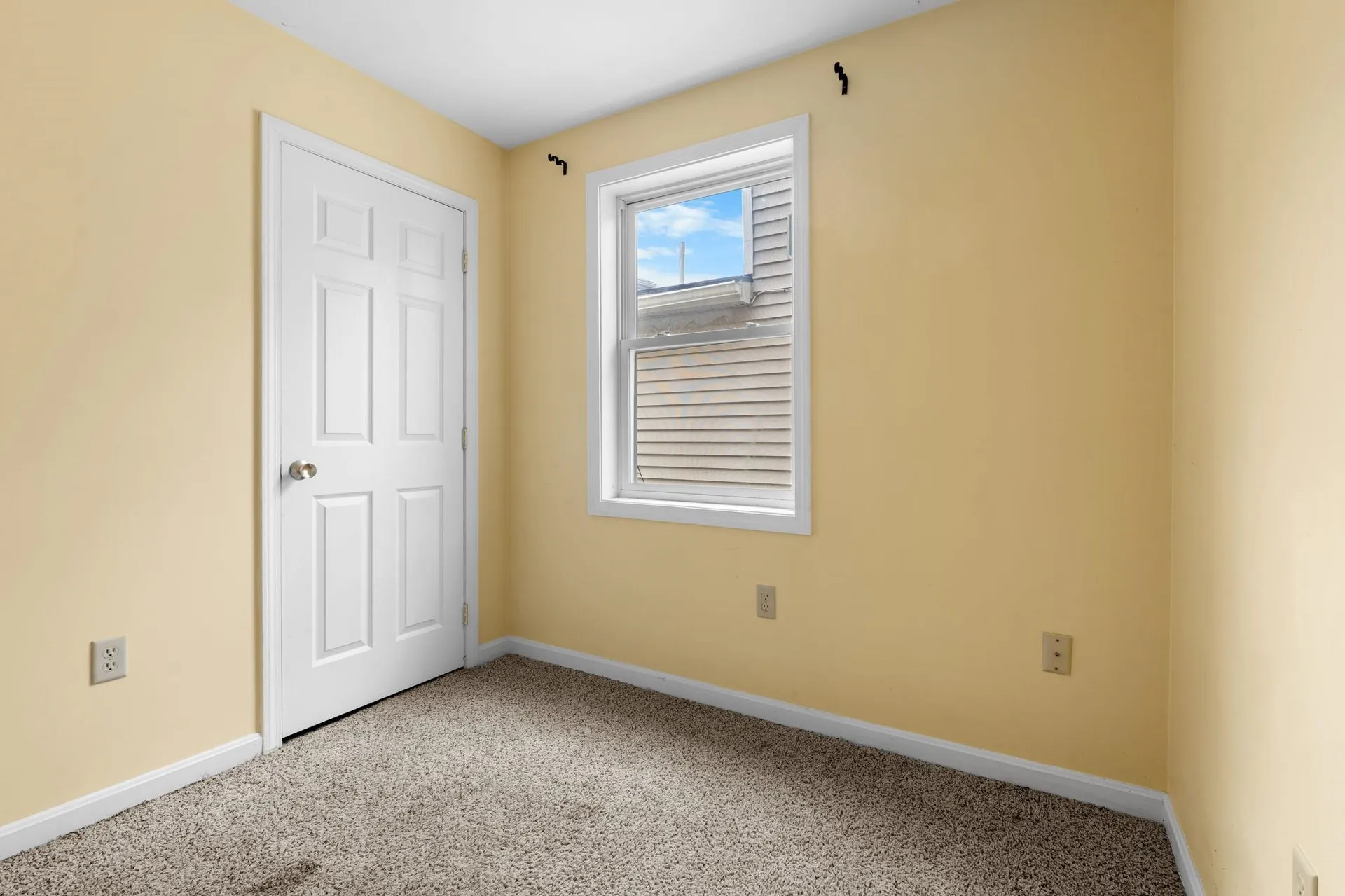 108 W Shore Avenue Manchester NH 03109