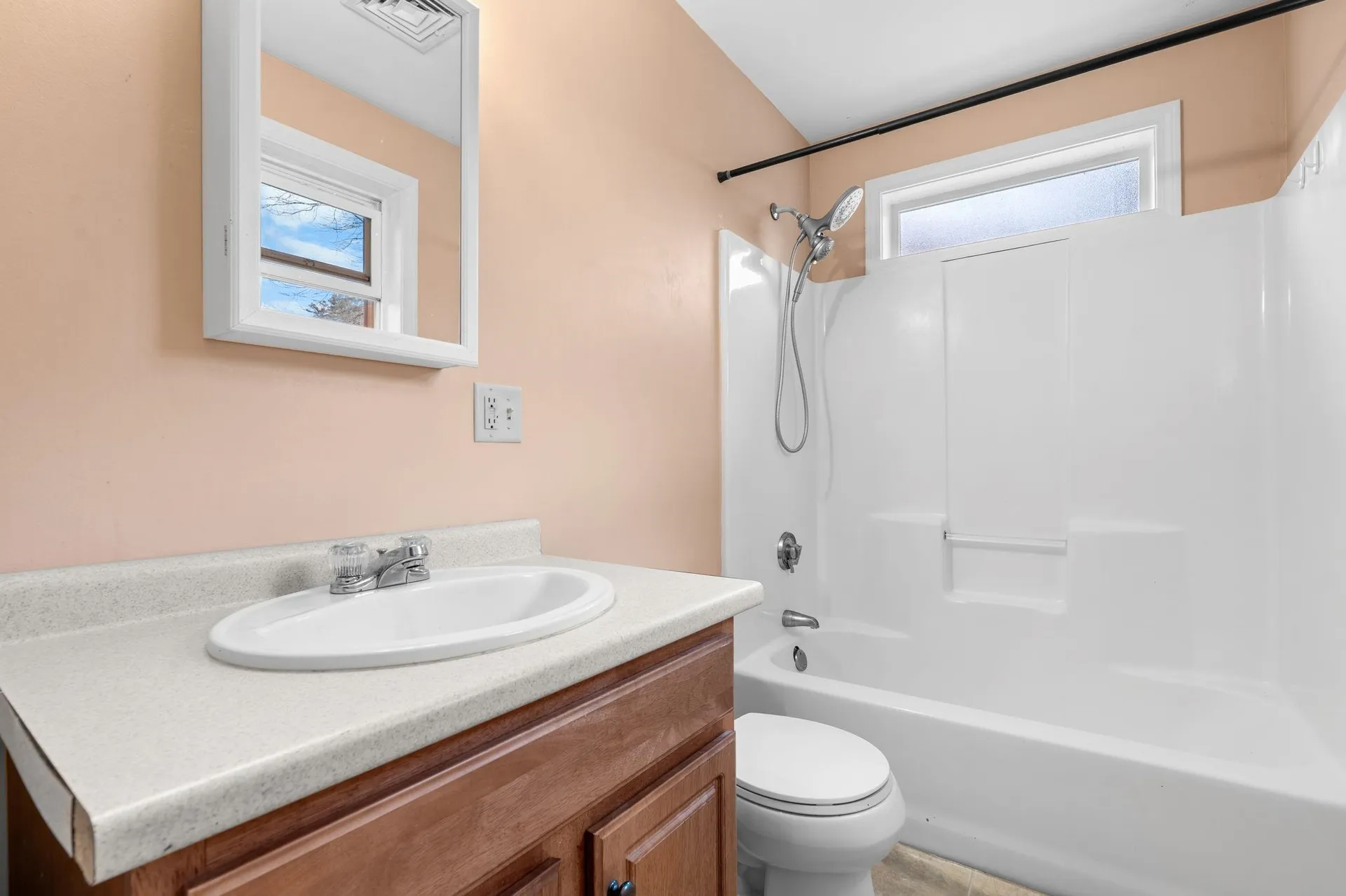 108 W Shore Avenue Manchester NH 03109