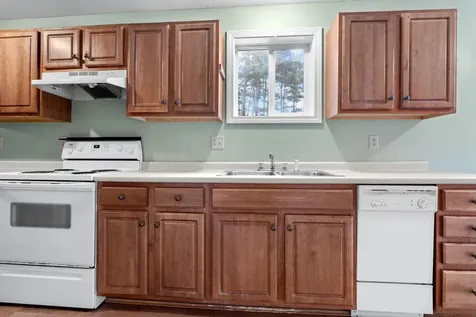 108 W Shore Avenue Manchester NH 03109