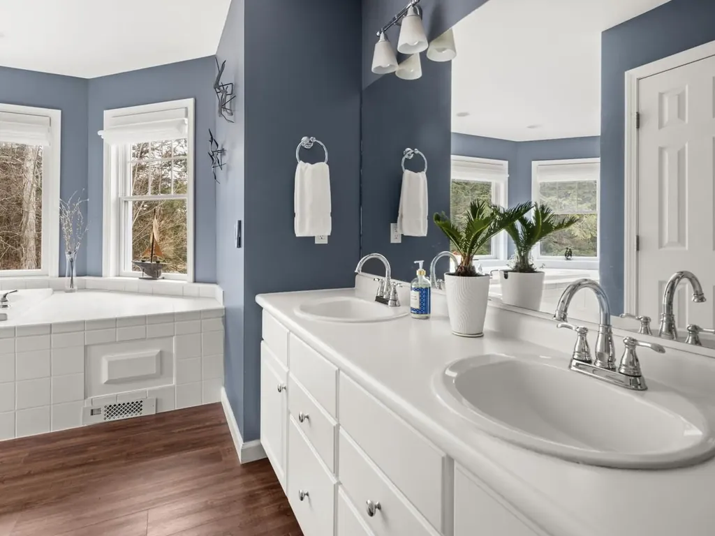 235 Winter Haven Road Shelburne VT 05482