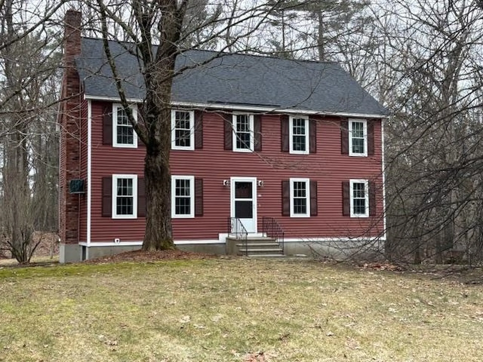 33 Lawson Farm Road Londonderry NH 03053