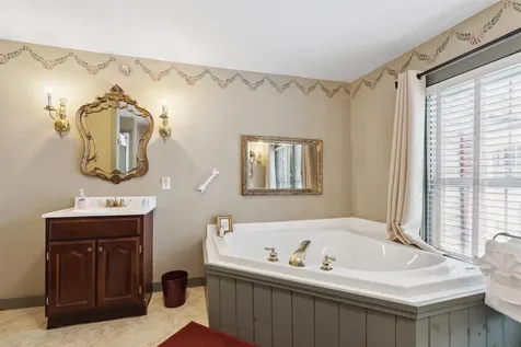 67 Pleasant View Road Bradford NH 03221
