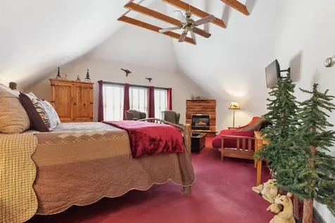 67 Pleasant View Road Bradford NH 03221