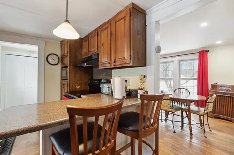 67 Pleasant View Road Bradford NH 03221