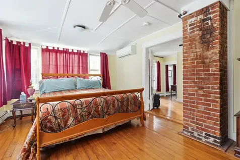 67 Pleasant View Road Bradford NH 03221