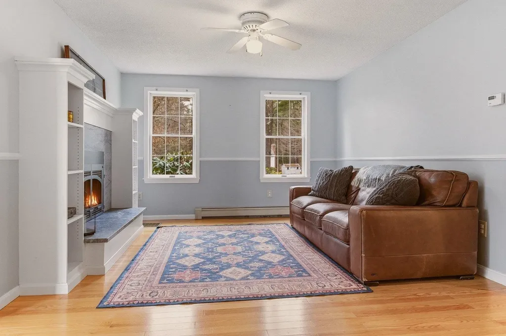24 Garrison Lane Madbury NH 03823