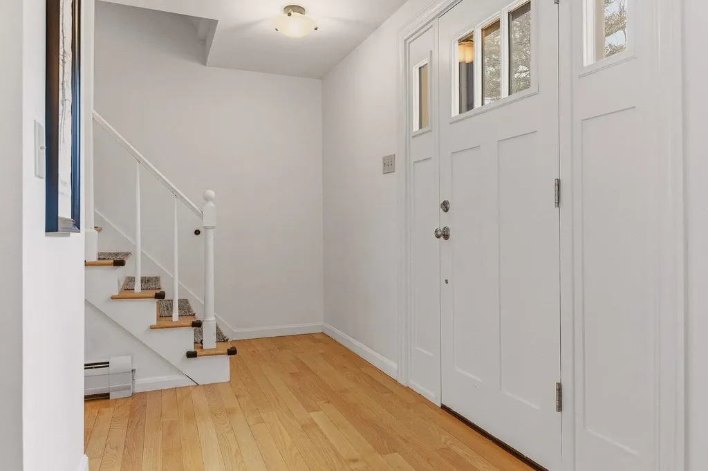 24 Garrison Lane Madbury NH 03823