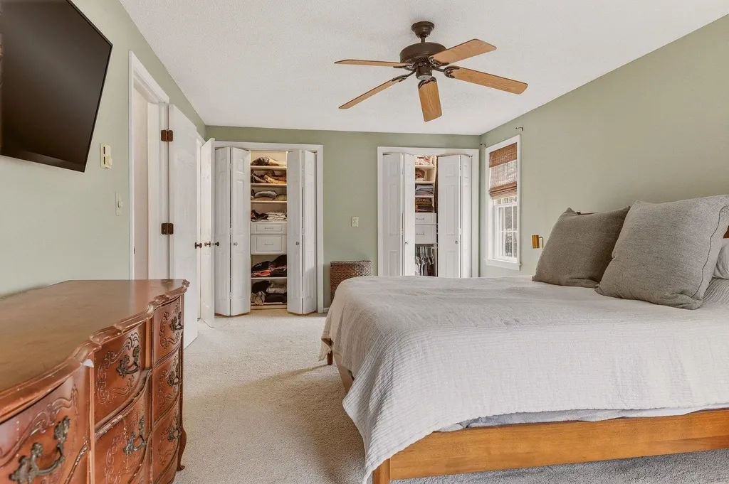 24 Garrison Lane Madbury NH 03823