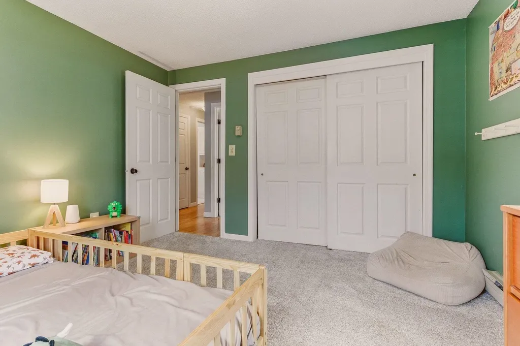 24 Garrison Lane Madbury NH 03823