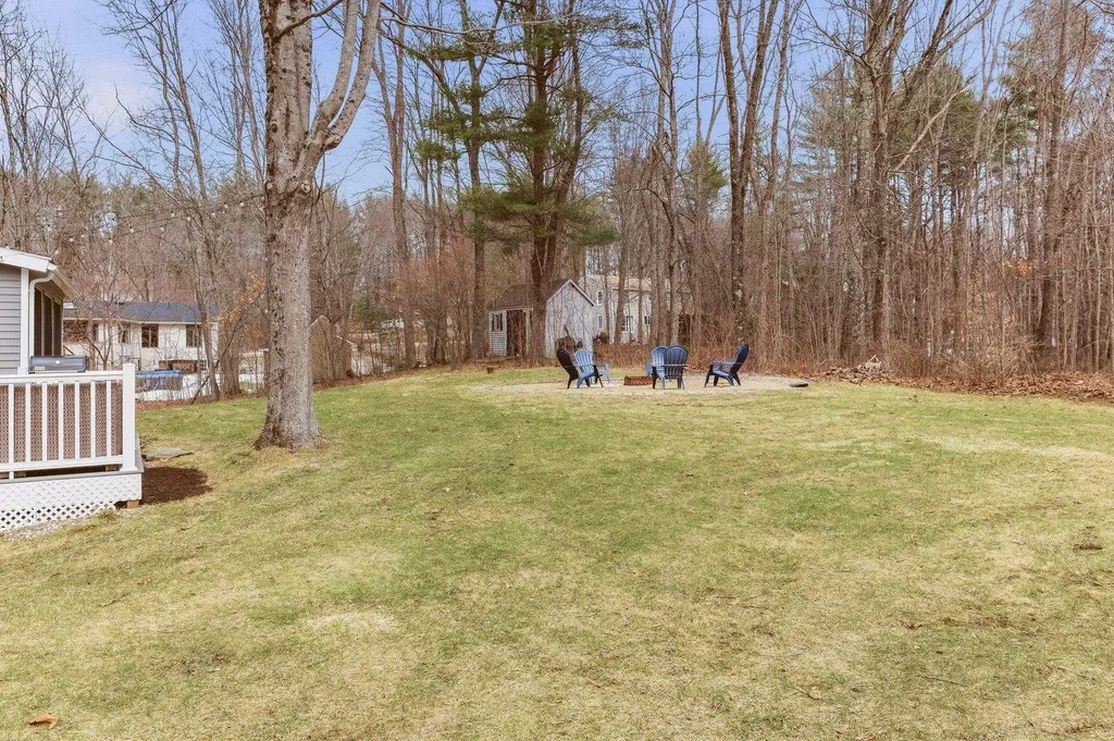 24 Garrison Lane Madbury NH 03823