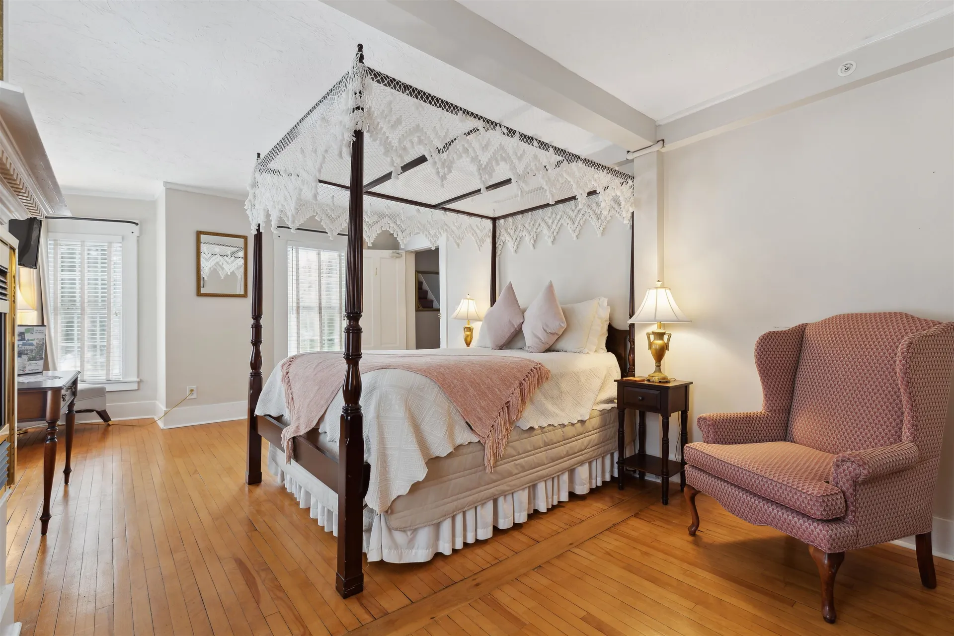 67 Pleasant View Road Bradford NH 03221