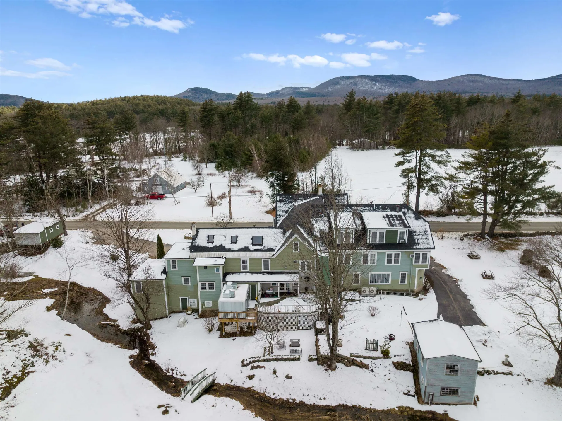 67 Pleasant View Road Bradford NH 03221