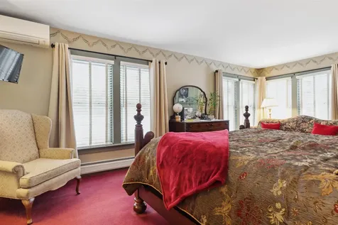 67 Pleasant View Road Bradford NH 03221