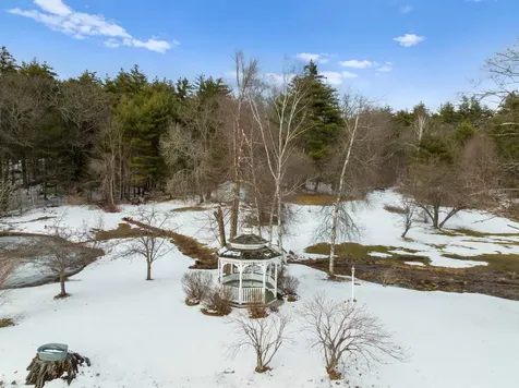 67 Pleasant View Road Bradford NH 03221