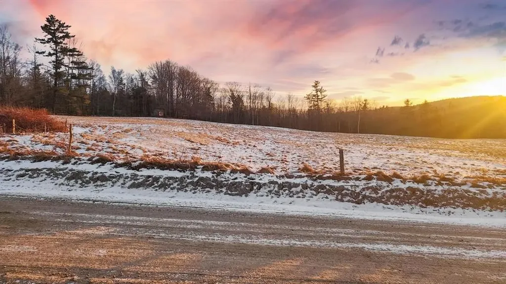 87 Winter Road Croydon NH 03773