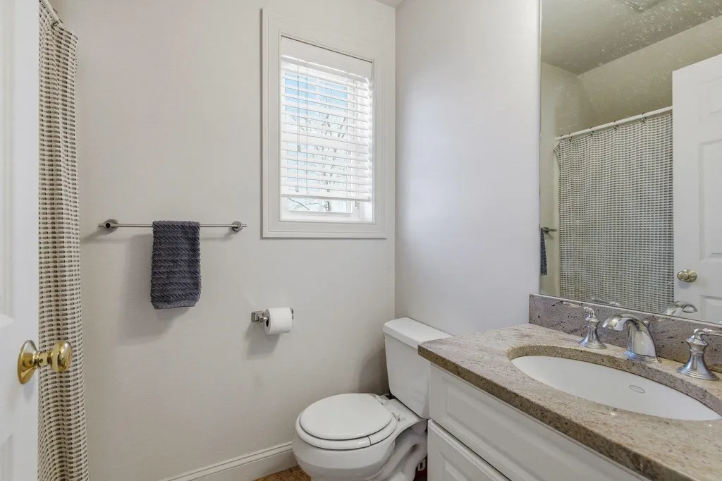 1039 Islington Street Portsmouth NH 03801