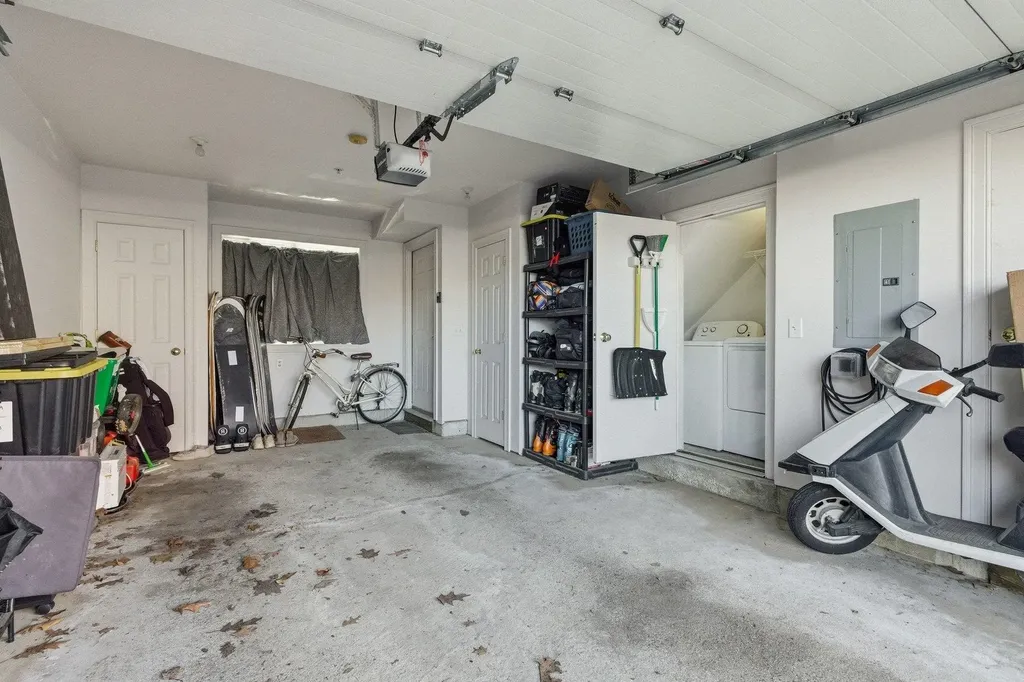 1039 Islington Street Portsmouth NH 03801