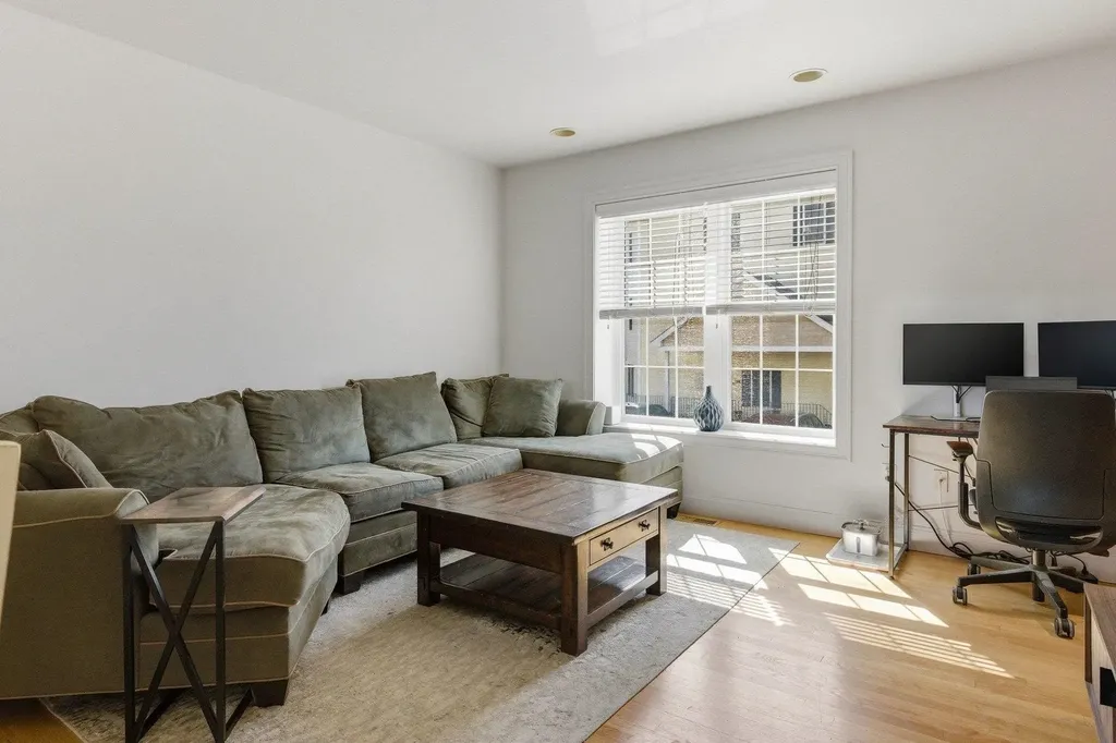 1039 Islington Street Portsmouth NH 03801