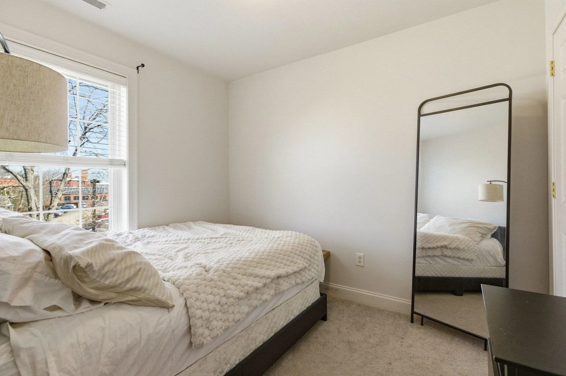 1039 Islington Street Portsmouth NH 03801