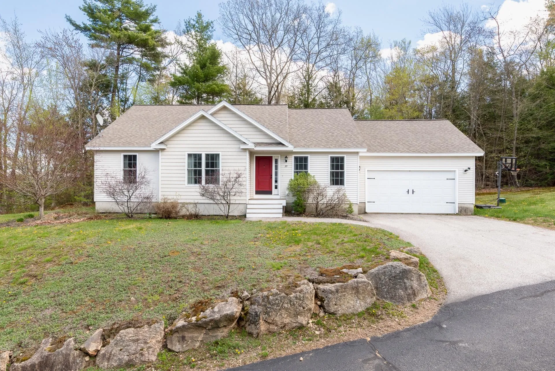 39 Sterling Drive Laconia NH 03246
